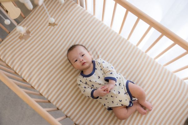 baby won't sleep in crib